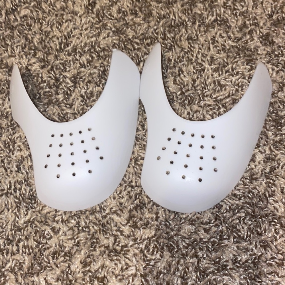 Crease protectors